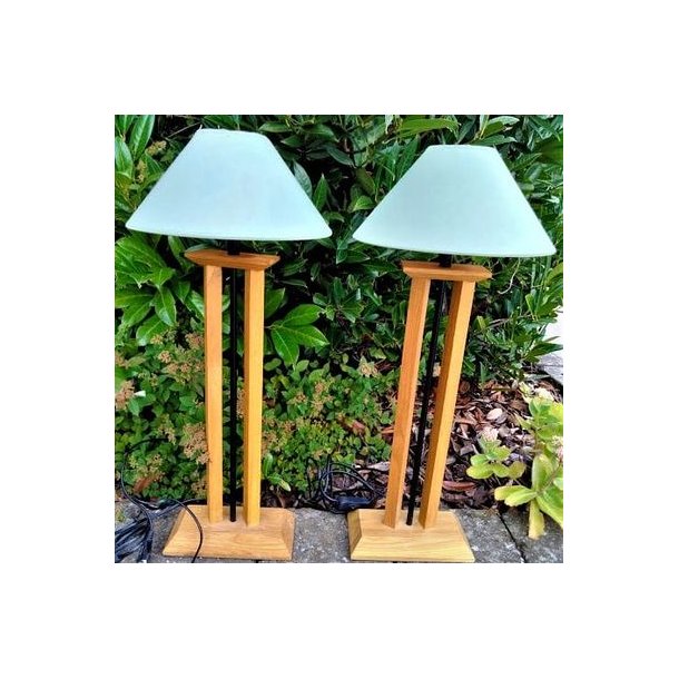 Design bordlamper i lyst skandinavisk tr�