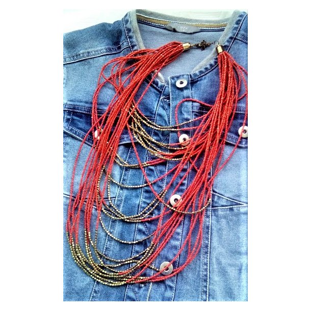 Flerstrenget afrikansk r�d-orange halsk�de 