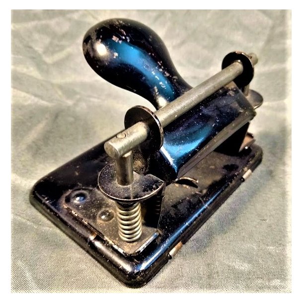 Sort vintage hulmaskine