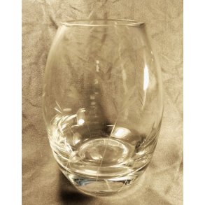 Rund vintage glasvase med graveret m�nster