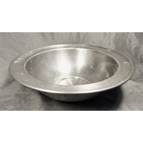 Svensk vintage tinsk�l