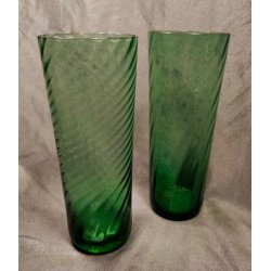 Gr�nne glasvaser med swirl