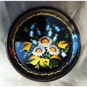 Sort russisk vintage bakke med bl� og gule h�ndmalede blomster