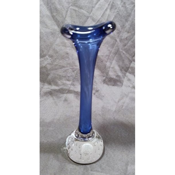 Azurbl� vintage glasvase med luftbobler