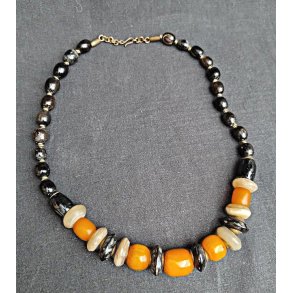 Afrikansk vintage halsk�de