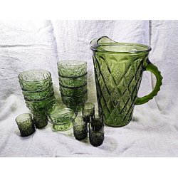 Gr�nt vintage glasservice: Dessertglas og lik�rglas