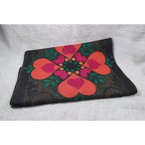 Naturfarvet vintage julel�ber fra S�dahl Design med r�de julehjerter