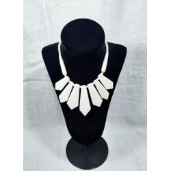 Art deco elfenbenshalsk�de