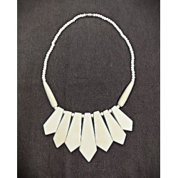 Art deco elfenbenshalsk�de