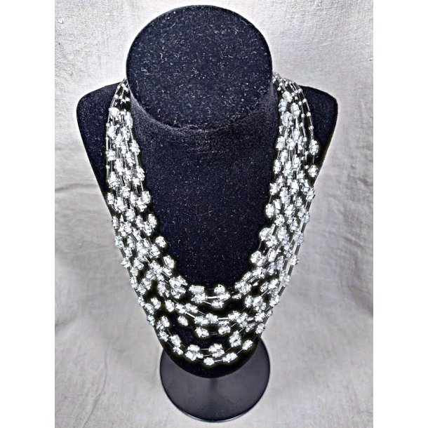 Flerstrenget vintage halsk�de