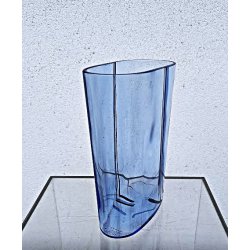 Kosta Boda Blue Rainbow glasvase