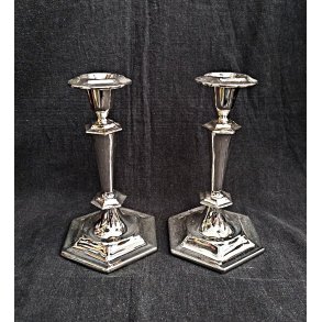 Art Deco lysestager i plets�lv