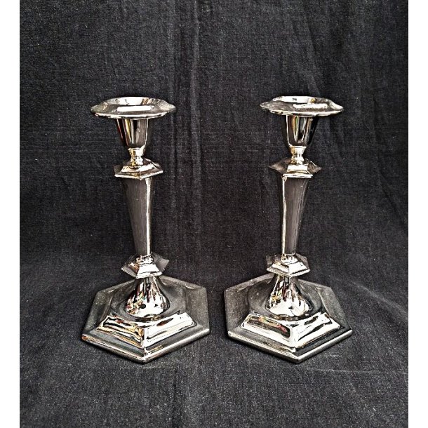 Art Deco lysestager i plets�lv