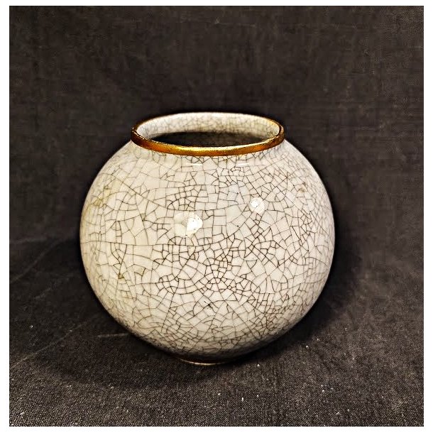 Lyngby Porcel�n krakele vase