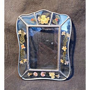 Vintage glasramme med pressede t�rrede blomster