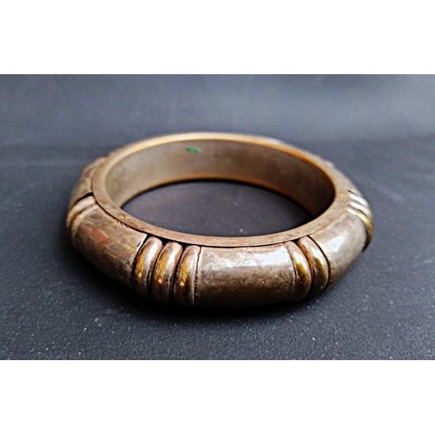 Vintage armb�nd i s�lvfarvet metal